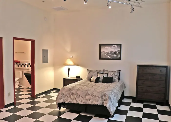 Apartment Brunswick 102 *